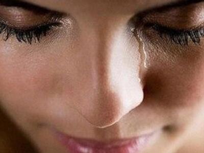 Tα συναισθήματα και οι σκέψεις μας προκα...