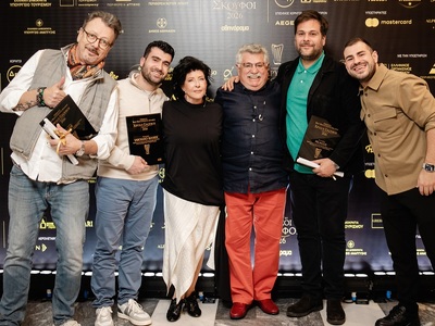 Με Χρυσό Σκούφο και 16/20 στην Αθήνα:  H...