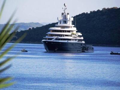 Η Luna, το πρώην luxury motor yacht του ...