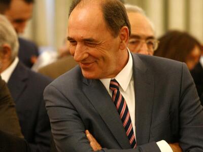 Οι "εξηγήσεις" Σταθάκη για το ...