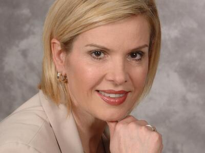 "Να αναρτήσουμε την τιμημένη γαλανό...