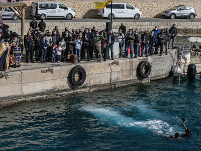 Τι γιορτάζουμε τα Θεοφάνεια - Tα ήθη και τα έθιμα