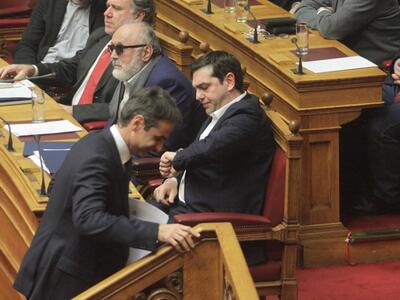 "Ροκ" Τσίπρα - Μητσοτάκη για τ...