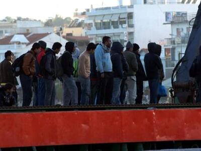 Συναγερμός στο λιμενικό για αλιευτικό με...