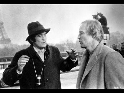 Με τον Μάρλον Μπράντο. 