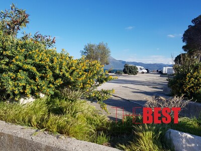 Το πάρκινγκ της Τερψιθέας γέμισε σταθμευ...