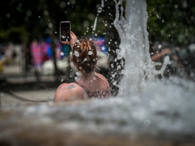 Καιρός: Καμίνι η χώρα το επόμενο 48ωρο -...