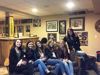 Όλοι ψάχνουν τα πόδια που λείπουν από τη...