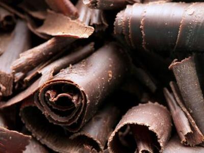 Η μαύρη σοκολάτα κάνει καλό στους πάσχον...