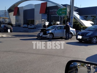 Πάτρα: Συγκρούστηκαν πρωτοχρονιάτικα αλλ...