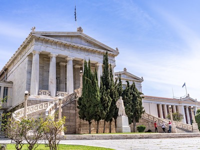 Περίπου 300.000 οι επικείμενες διαγραφές...