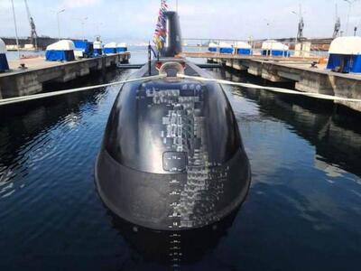 Μαθητές μπαίνουν αύριο για... κατάδυση σ...