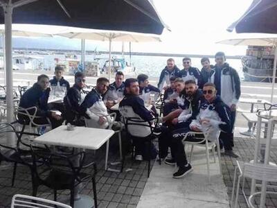 "Αγκαλιά" με την πρόκριση οι Ν...