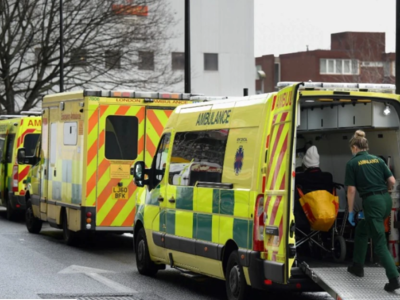 NHS: Στο «κόκκινο» τα βρετανικά νοσοκομε...