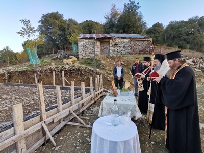 Θεμελίωσε νέο ιερό ναό στα Λατσέϊκα ο Μη...