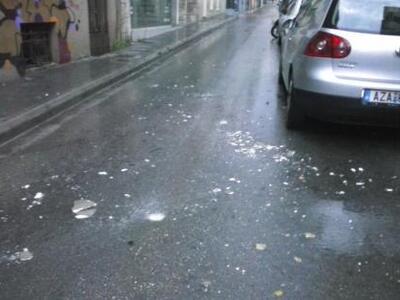 Πάτρα: Στη Φιλοποίμενος έβρεξε και... σοβάδες