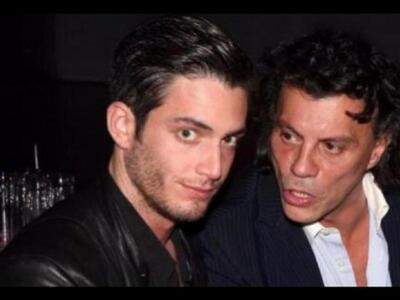 Ποιός ποδοσφαιριστής μπήκε ανάμεσα σε Ψι...