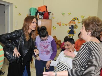 Η Έλλη Κοκκίνου στην Πάτρα- Έδωσε χαρά σ...