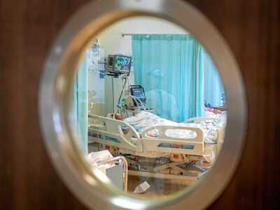 Κορωνοϊός: Πέθαναν μέσα σε 10 μέρες ανεμ...