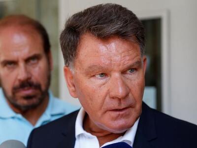 Αίγινα: Ο συνήγορος της οικογένειας των ...