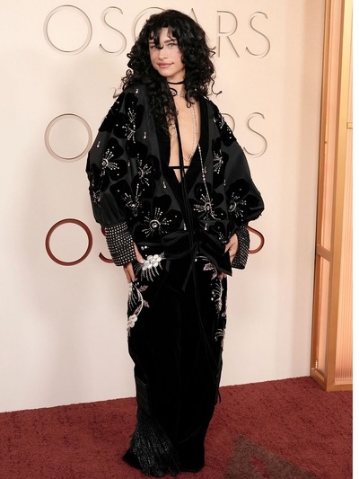 Oντέσα Α΄Ζιον με Valentino