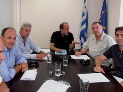 Πάτρα: Με τους εκπροσώπους των Επιμελητη...