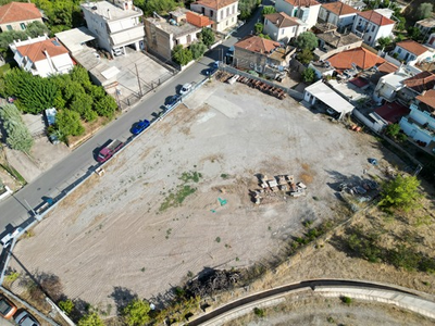 Πωλείται οικοδομήσιμο οικόπεδο στο κέντρ...