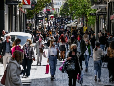 Εμβολιαστικό... ράλι όλη την Μεγάλη Εβδο...