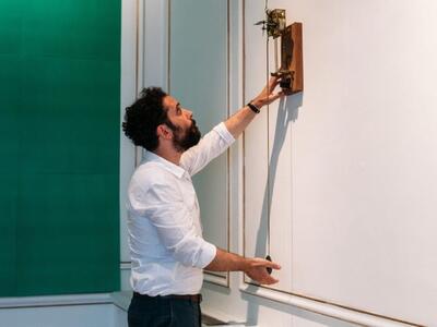 Η φωτογραφία είναι του Παρι Ταβιτιάν