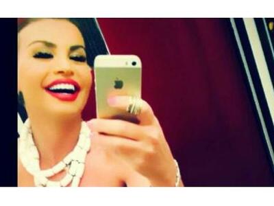 Η selfie της Λοτσάρη με μπικίνι