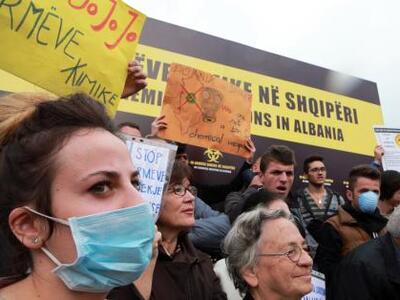 Η Αλβανία δεν θα δεχθεί τα χημικά της Συρίας
