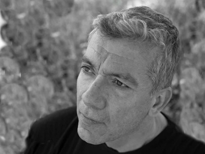 Μίνως Ευσταθιάδης: Ζει στο Αίγιο και μόλ...