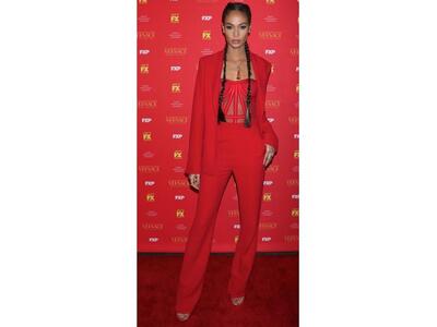 Tζόαν και Pamella Roland