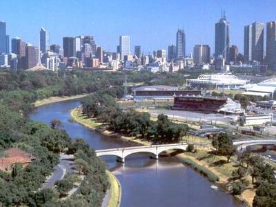 Φθινοπωρινός καύσωνας "πλήττει&quot...