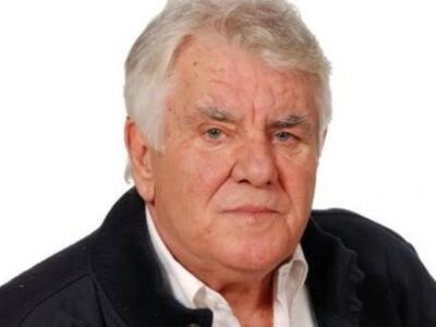 "Ο ΚΟΥΜΠΑΡΑΣ ΚΑΙ ΟΙ ΆΣΤΕΓΟΙ"