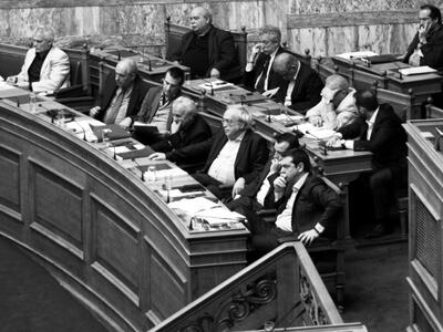 Οι πολίτες εμπιστεύονται τον Αλέξη Τσίπρ...