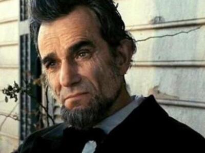 Σκίζει ο "Λίνκολν" στην Ελλάδα...