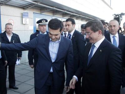 Τηλεφωνική επικοινωνία Τσίπρα με Νταβούτογλου