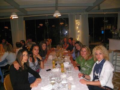 Αποχαιρετηστήριο δείπνο για τις "λέ...