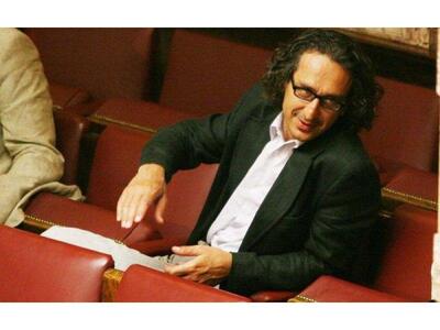 "Βόμβα" κατά Παπανδρέου από το...