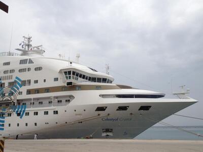  Το κρουαζιερόπλοιο CRYSTAL της CELESTIA...
