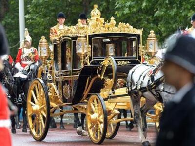 Με θραύσματα της Ιστορίας φτιαγμένη η νέ...