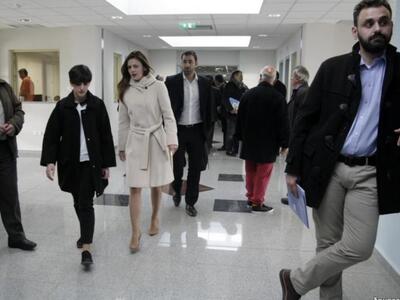 Η εντυπωσιακή Αχτσιόγλου, η πασμίνα της ...