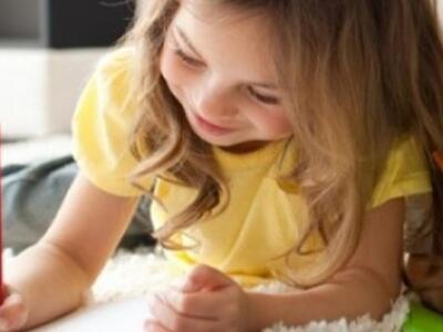 Ρέθυμνο: Παιδιά ζωγραφίζουν για τις ελλε...