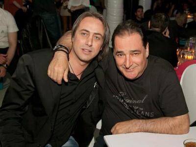 Μιχάλης Σεγρεδάκης, Βασίλης Καρράς