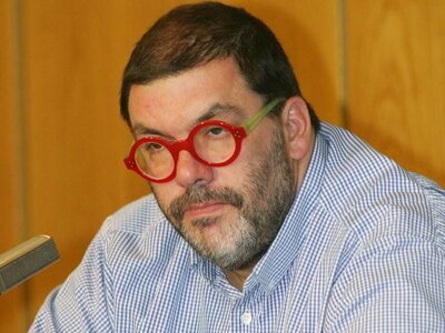 Ο Λάλας αγοράζει το "Καρφί" κα...