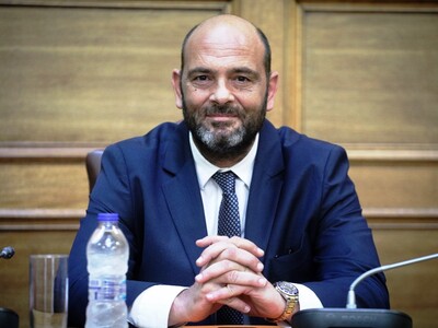 Φωτήλας: Εξωσχολικοί προτρέπουν σε καταλ...