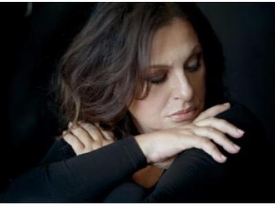 Έρχεται η Χάρις Αλεξίου στις 29/8 στο Αρ...