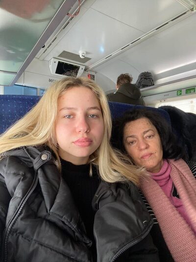 Η Λούμπα και η  Νίνα κατά τη διάρκεια του ταξιδιού