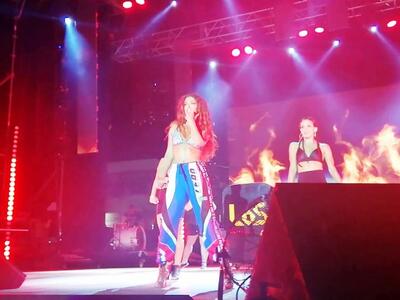 Η Ελένη Φουρέιρα αποθεώθηκε από 30.000  ...